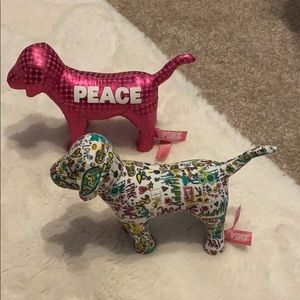 Pink Victoria’s Secret Dogs